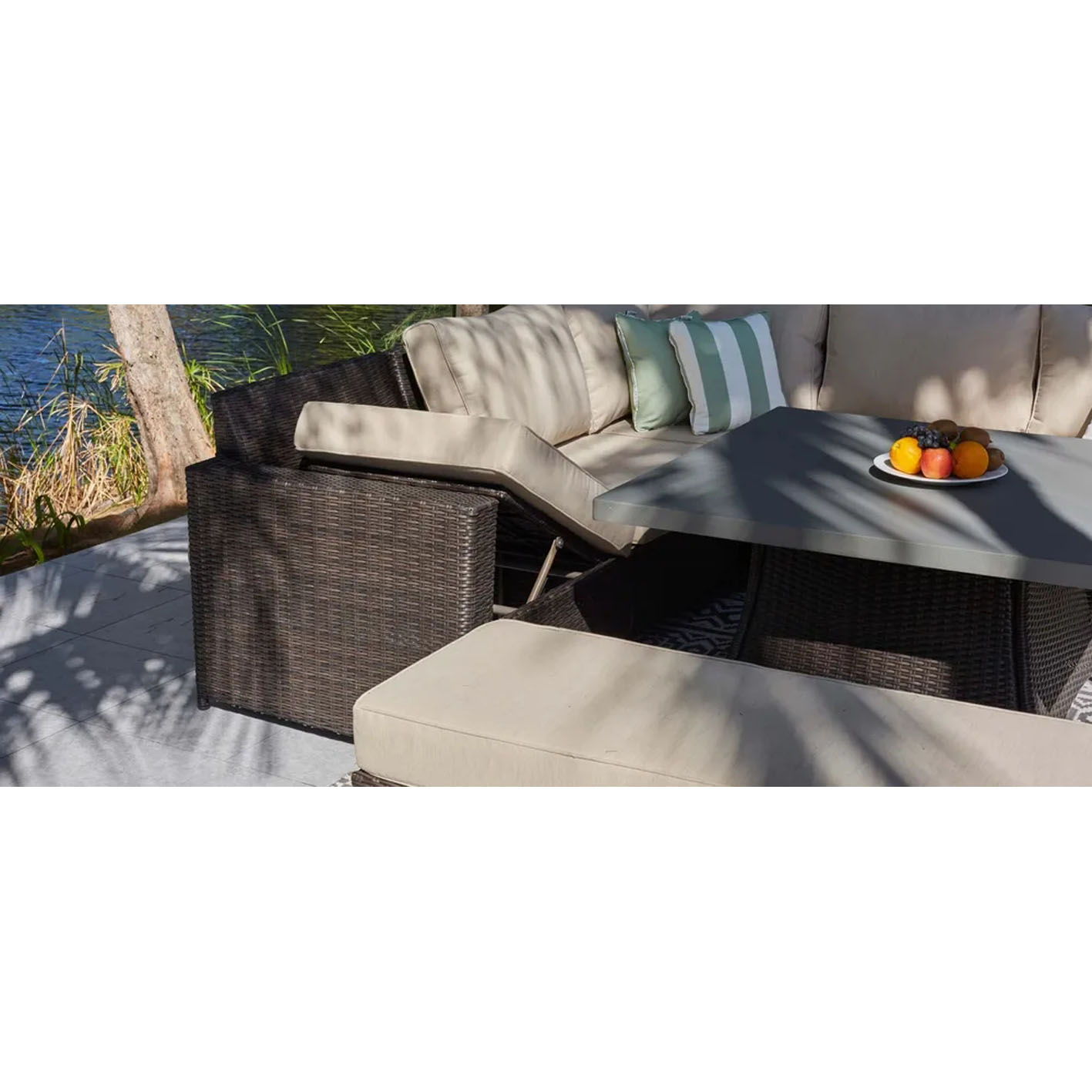 HALO 1M - CORNER SOFA AND CONCRETE COFFEE TABLE