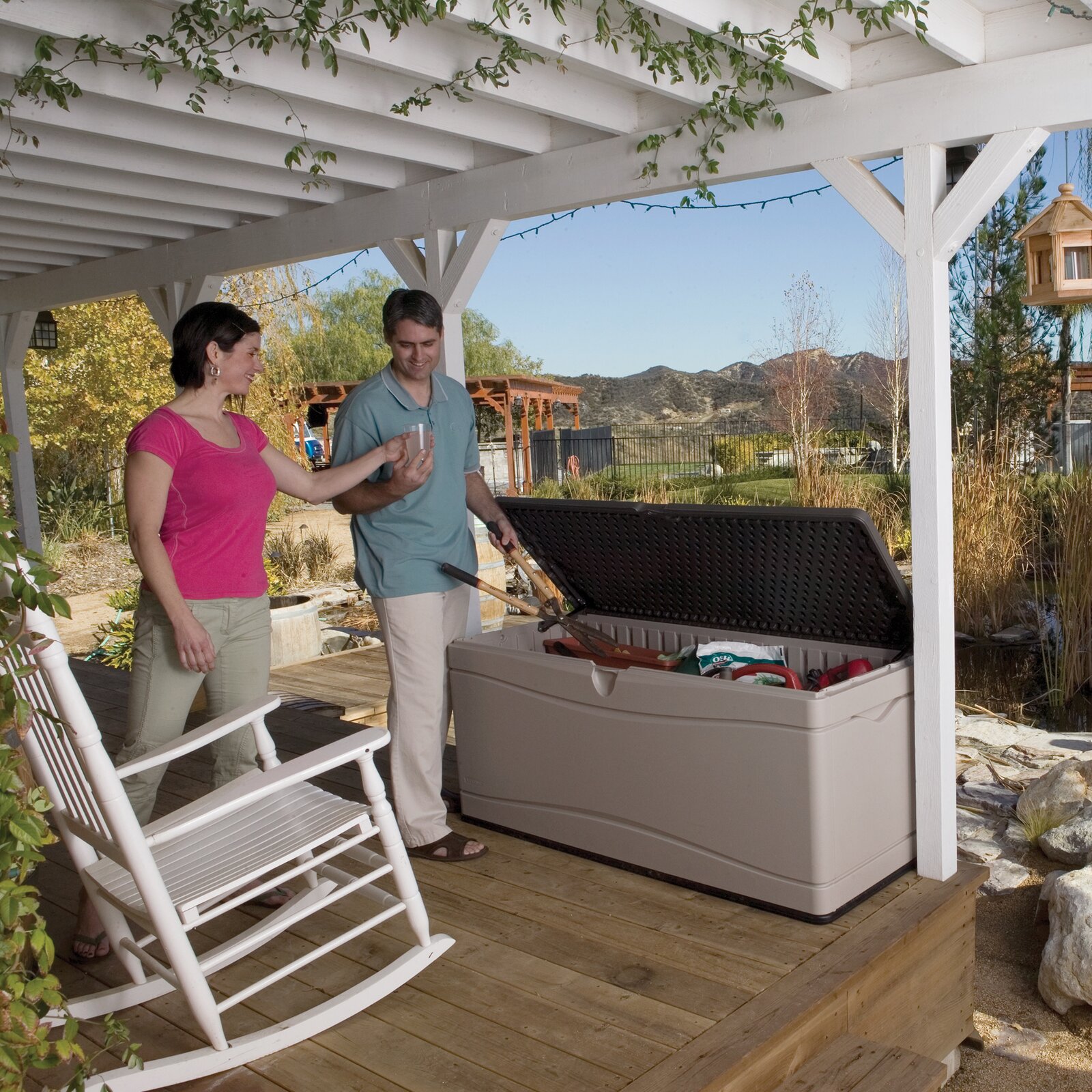 【Storage Shed】Lifetime 130 Gallons Gallon Water Resistant Plastic Lockable Deck Box