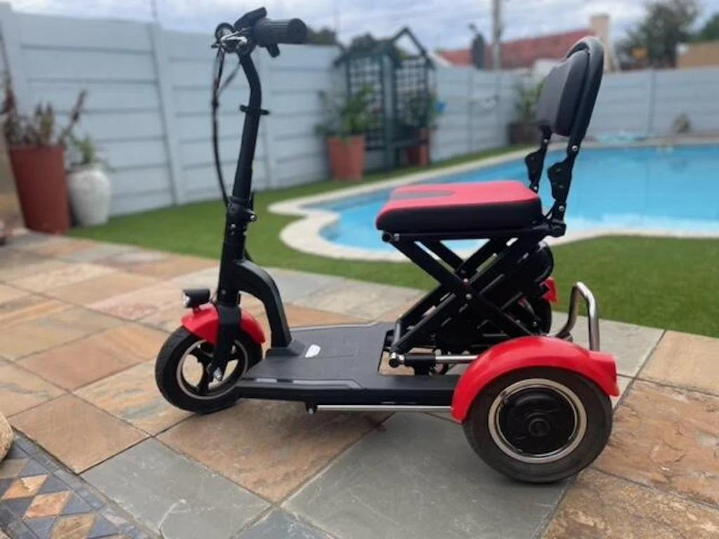Elderly Electric Tricycle Lithium Battery Folding Moility Scooter.