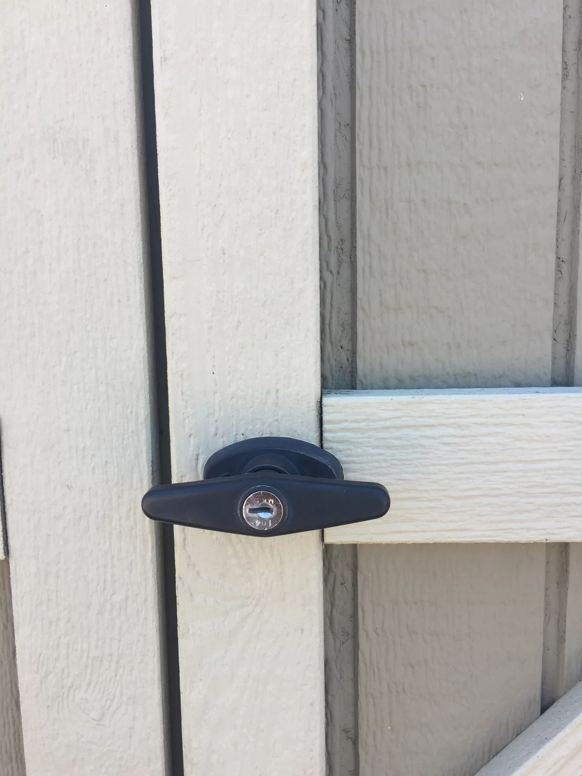 【Storage Shed】Colonial Williamsburg 10 ft. W x 16 ft. D Solid & Manufactured Wood Storage Shed